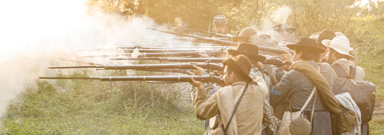 Reenactors at Antietam Battlefield (Reel Farm)