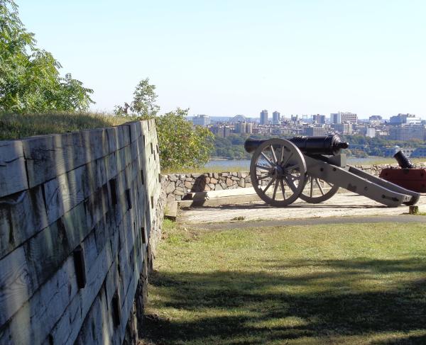Fort Lee Historic Park